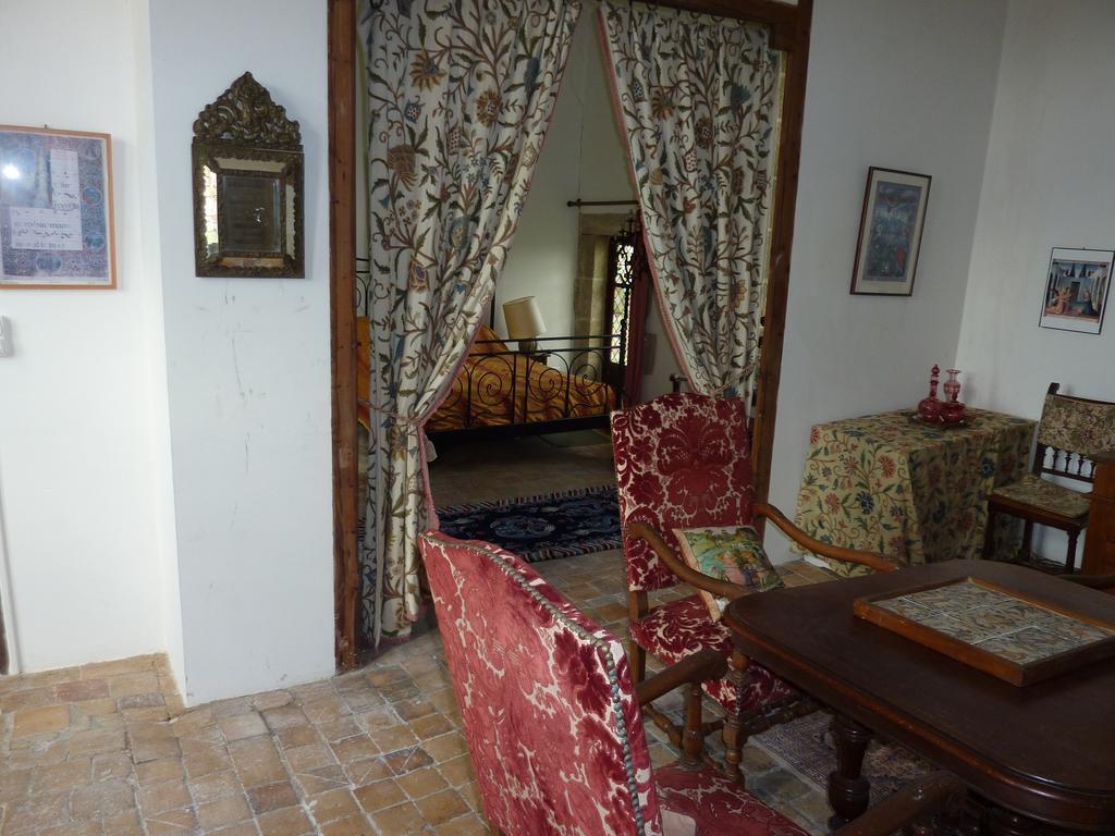 Chateau De Vermette Hotel La Chapelle-Gaudin Стая снимка